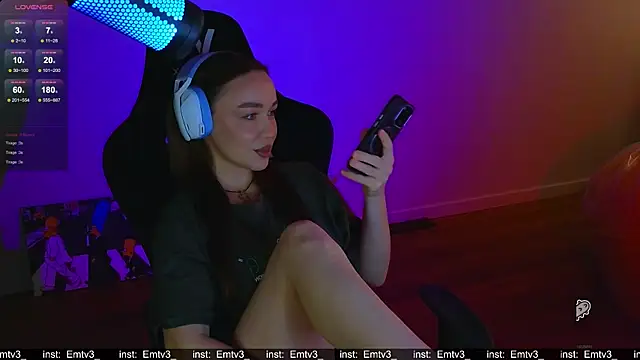 Emili1- online show from 10, 4, 2026