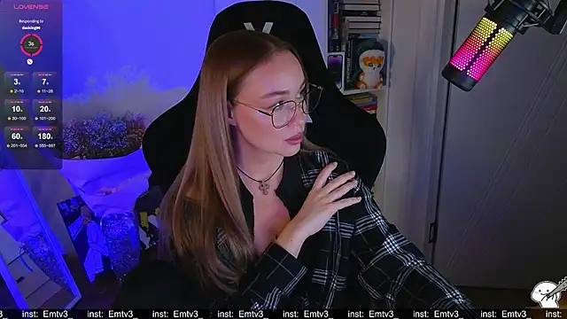 Emili1- online show from 5, 12, 2025