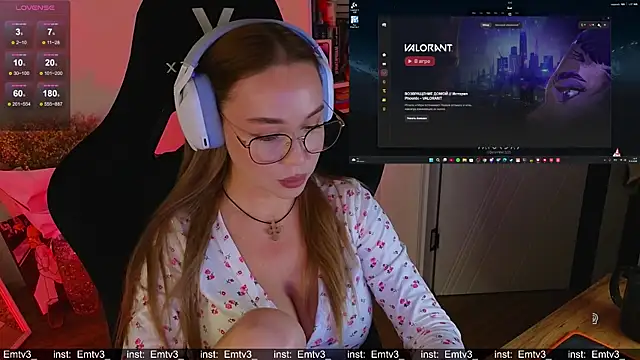 Emili1- online show from 13, 12, 2025