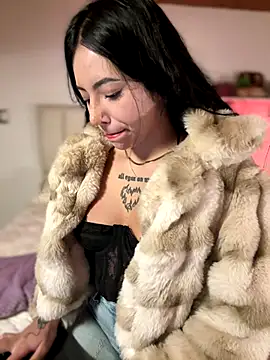Snapshot of eva_elifee chatting on 8, 9, 2025 eva elifee online show from 8, 9, 2025