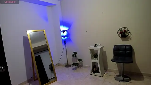 Snapshot of amelyaDreams chatting on 12, 11, 2025 amelyaDreams online show from 12, 11, 2025