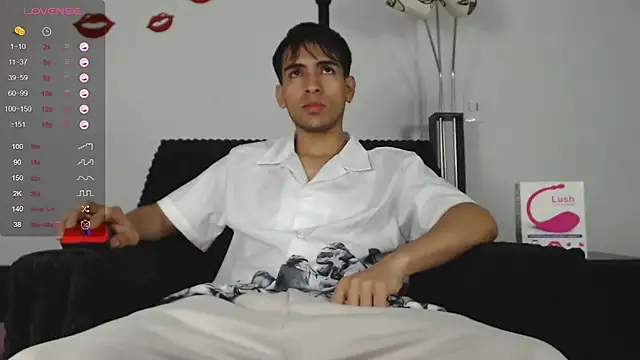 Snapshot of zack_thunder chatting on 17, 2, 2025 zack thunder online show from 17, 2, 2025