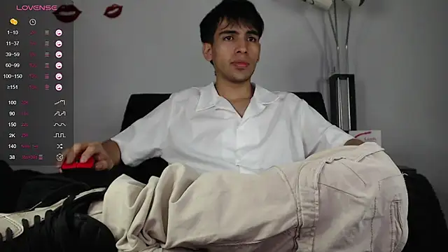 Snapshot of zack_thunder chatting on 27, 2, 2025 zack thunder online show from 27, 2, 2025