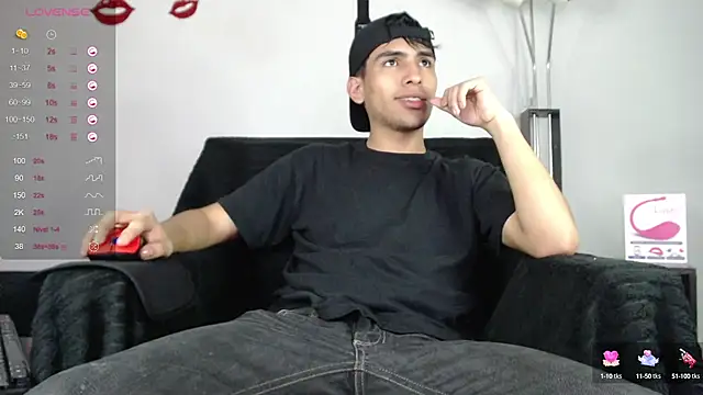 Snapshot of zack_thunder chatting on 1, 3, 2025 zack thunder online show from 1, 3, 2025