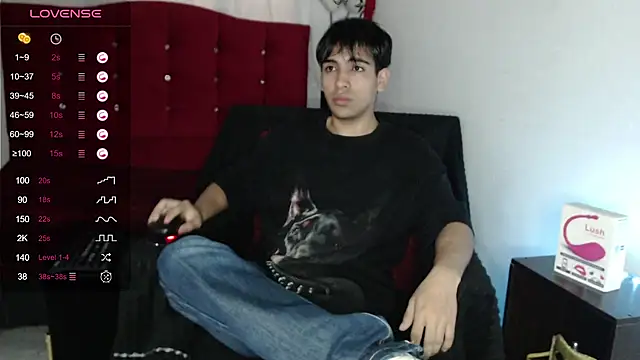 Snapshot of zack_thunder chatting on 18, 9, 2025 zack thunder online show from 18, 9, 2025