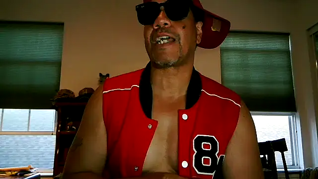 Snapshot of pimpdaddy4ever chatting on 27, 5, 2026 pimpdaddy4ever online show from 27, 5, 2026