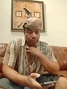 Snapshot of pimpdaddy4ever chatting on 26, 5, 2026 pimpdaddy4ever online show from 26, 5, 2026
