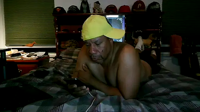Snapshot of pimpdaddy4ever chatting on 7, 11, 2025 pimpdaddy4ever online show from 7, 11, 2025