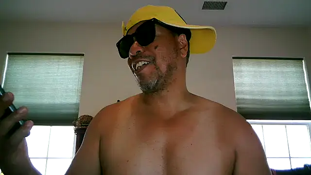 Snapshot of pimpdaddy4ever chatting on 3, 5, 2026 pimpdaddy4ever online show from 3, 5, 2026