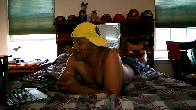 Snapshot of pimpdaddy4ever chatting on 2, 11, 2025 pimpdaddy4ever online show from 2, 11, 2025