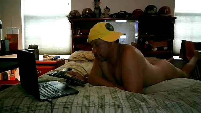Snapshot of pimpdaddy4ever chatting on 9, 5, 2026 pimpdaddy4ever online show from 9, 5, 2026