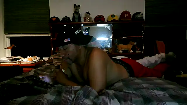 Snapshot of pimpdaddy4ever chatting on 16, 11, 2025 pimpdaddy4ever online show from 16, 11, 2025