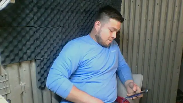 Snapshot of DirtyRcride chatting on 9, 3, 2025 DirtyRcride online show from 9, 3, 2025