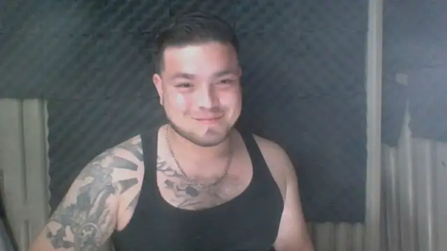 Snapshot of DirtyRcride chatting on 27, 2, 2025 DirtyRcride online show from 27, 2, 2025