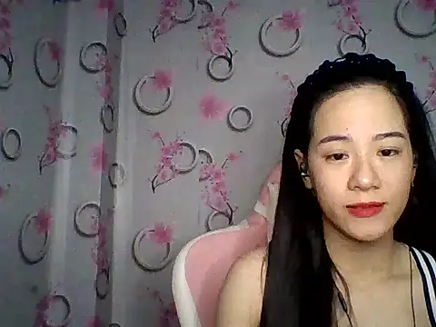 Snapshot of Nana-68 chatting on 26, 11, 2025 Nana-68 online show from 26, 11, 2025