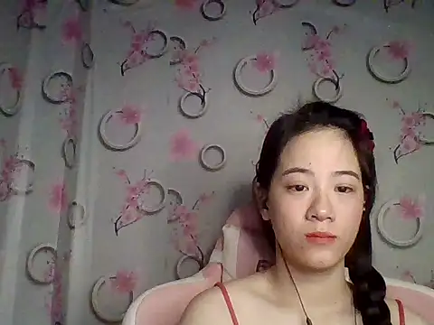 Snapshot of Nana-68 chatting on 22, 10, 2025 Nana-68 online show from 22, 10, 2025