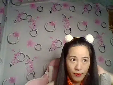 Snapshot of Nana-68 chatting on 7, 11, 2025 Nana-68 online show from 7, 11, 2025