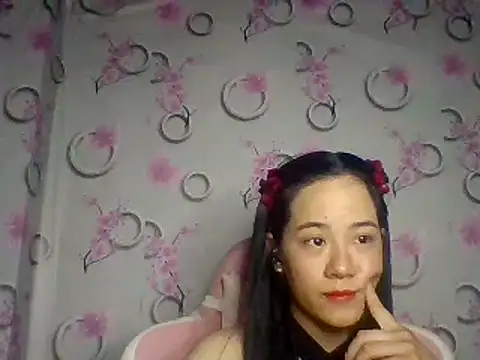 Snapshot of Nana-68 chatting on 17, 10, 2025 Nana-68 online show from 17, 10, 2025