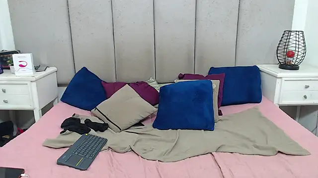 AmbarJacksonn  online show from 10, 12, 2024