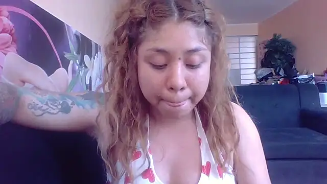 Jennxdolls online show from 12, 3, 2026