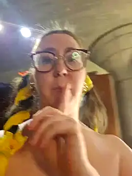 littlelustlamb online show from 20, 12, 2024