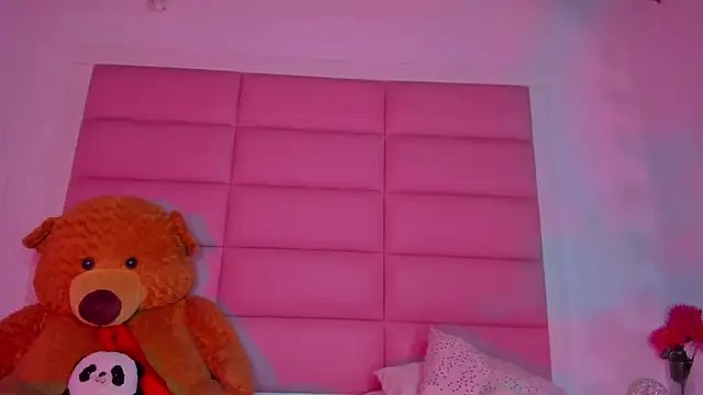 little-Emma online show from 19, 2, 2025