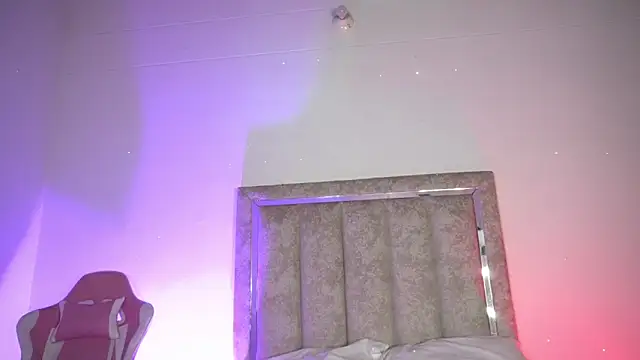 little-Emma online show from 4, 6, 2026