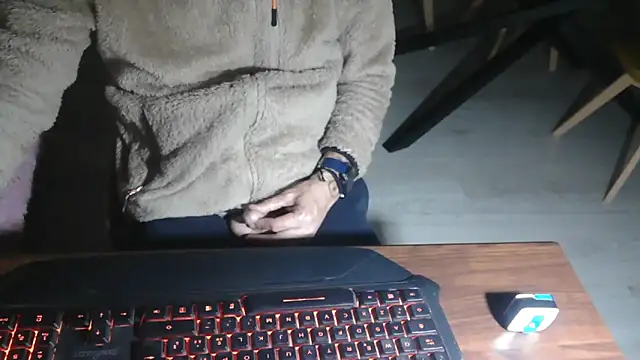 Adri gard online show from 10, 4, 2026