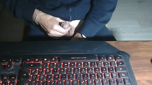 Adri gard online show from 6, 11, 2025