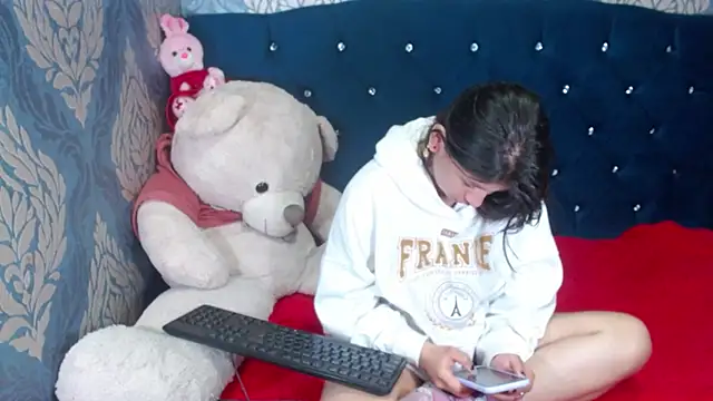 Lilyevansx online show from 11, 3, 2025