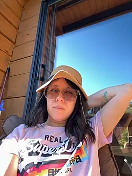 Reinacatchile online show from 22, 11, 2025