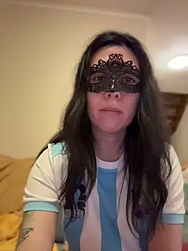 Snapshot of Reinacatchile chatting on 4, 7, 2026 Reinacatchile online show from 4, 7, 2026