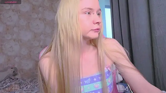 Snapshot of Milia_Parker chatting on 28, 5, 2026 Milia Parker online show from 28, 5, 2026