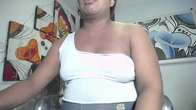 Snapshot of tsbigcock10incock chatting on 10, 9, 2025 tsbigcock10incock online show from 10, 9, 2025
