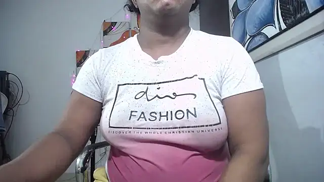Snapshot of tsbigcock10incock chatting on 18, 6, 2026 tsbigcock10incock online show from 18, 6, 2026