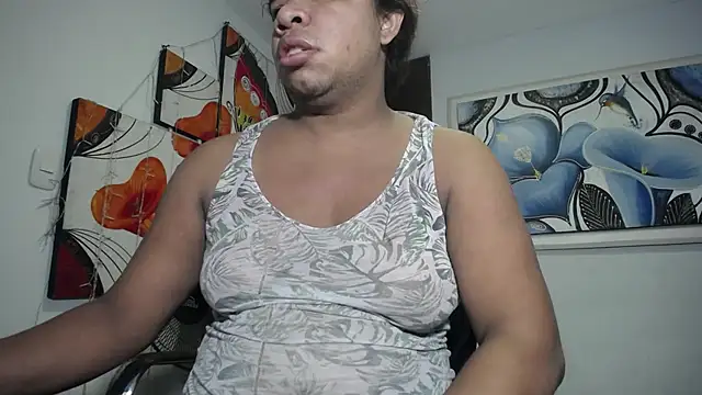 Snapshot of tsbigcock10incock chatting on 20, 9, 2025 tsbigcock10incock online show from 20, 9, 2025