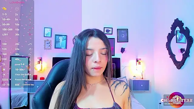 Charlotte  Benett online show from 28, 2, 2026