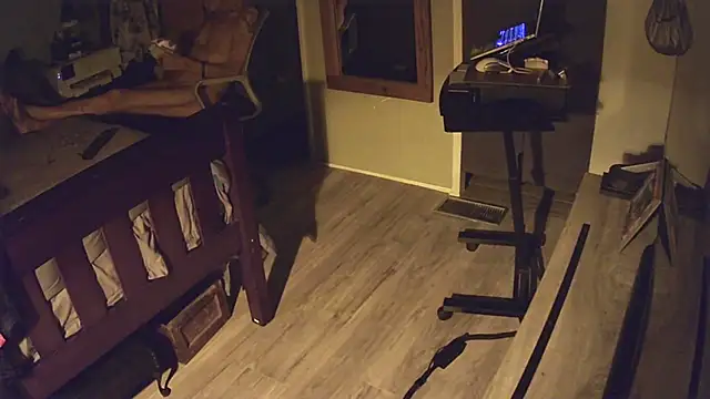 flasher15 online show from 9, 4, 2026