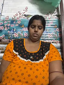 Beauty-queen online show from 2, 3, 2025