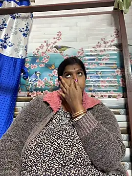 Beauty-queen online show from 21, 2, 2025