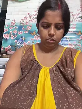 Snapshot of Beauty-queen chatting on 18, 10, 2025 Beauty-queen online show from 18, 10, 2025