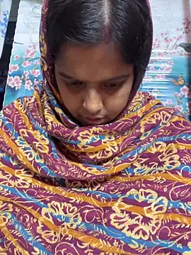 Snapshot of Beauty-queen chatting on 11, 11, 2025 Beauty-queen online show from 11, 11, 2025