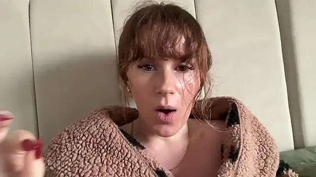 redheadrosie69 online show from 5, 12, 2025