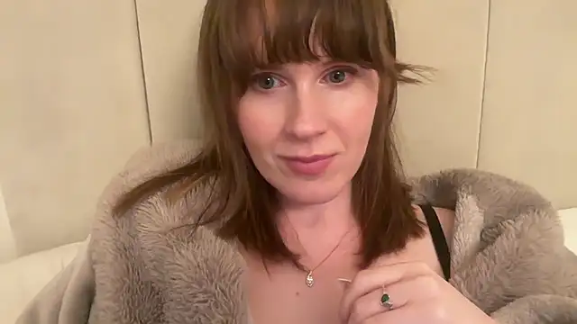 redheadrosie69 online show from 10, 4, 2026