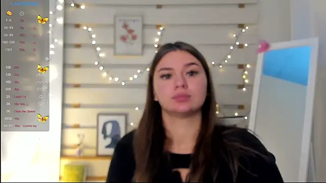 Josephine Kiss online show from 13, 10, 2025