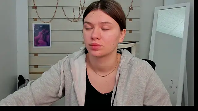Josephine Kiss online show from 27, 1, 2025