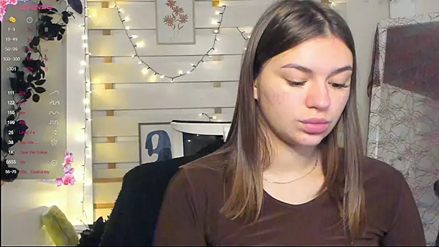 Josephine Kiss online show from 4, 11, 2025