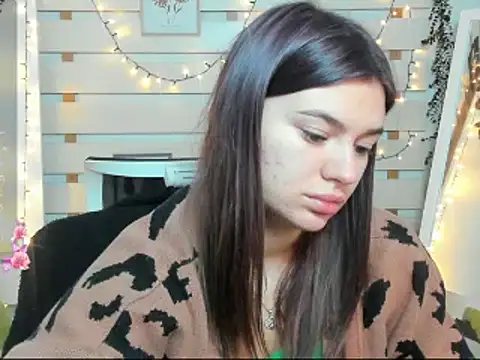 Josephine Kiss online show from 19, 12, 2025