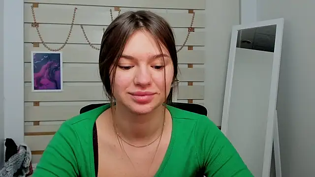 Josephine Kiss online show from 10, 2, 2025