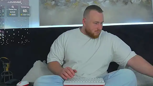 Snapshot of RoddyStill chatting on 12, 3, 2025 RoddyStill online show from 12, 3, 2025